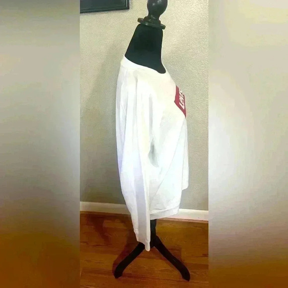 Levis Women's Relaxed Graphic Logo Crew Sweatshirt White In Size Medium - Picture 4 of 5